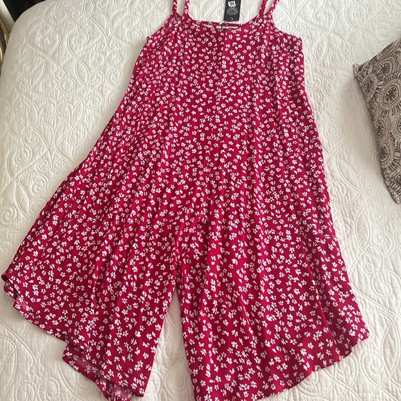 NWT VINCE CAMUTO Asymmetric Jumpsuit - Picture 2 of 5